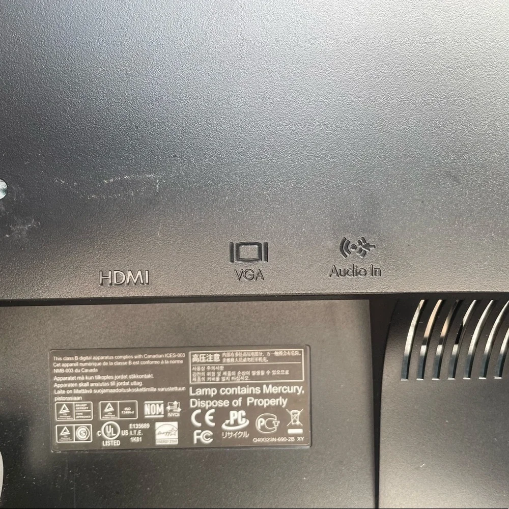 HP 23” LCD Monitor with Keyboard